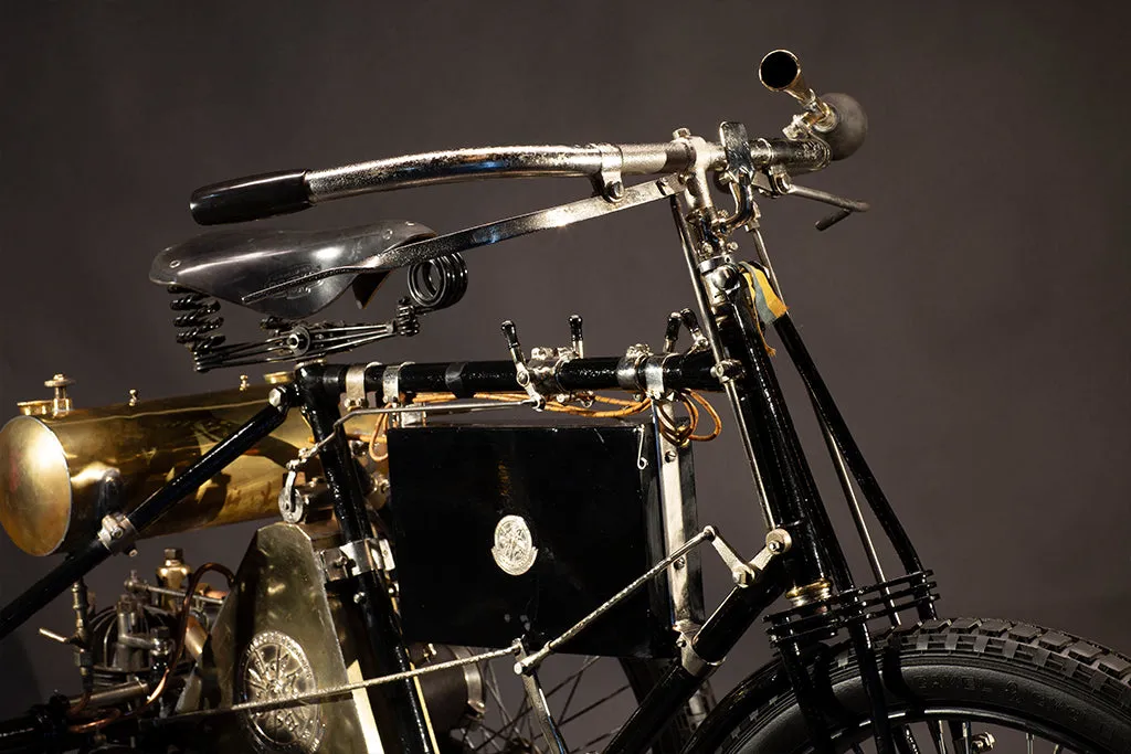 1900 De Dion-Bouton Tricycle