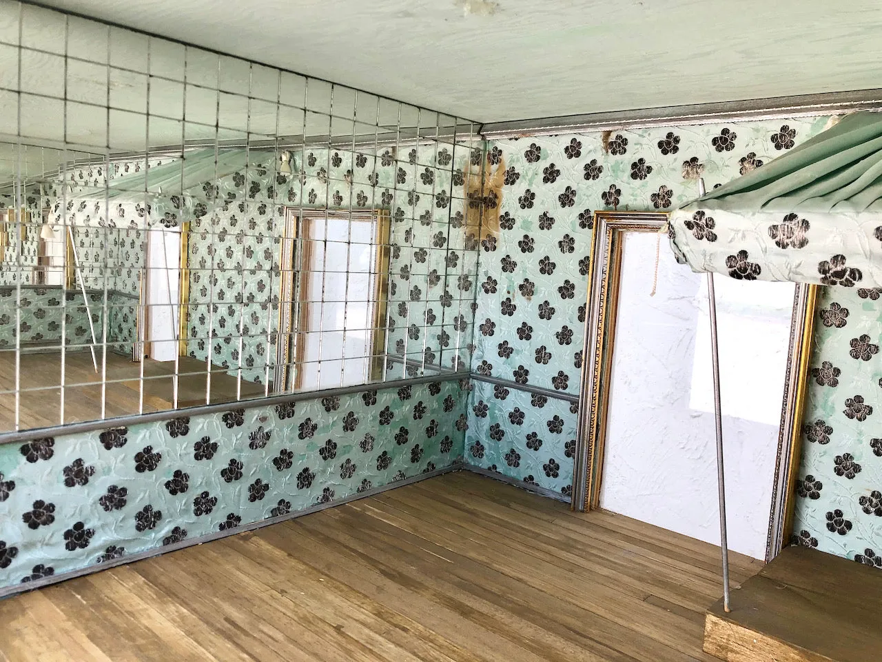 Dance Studio Doll House