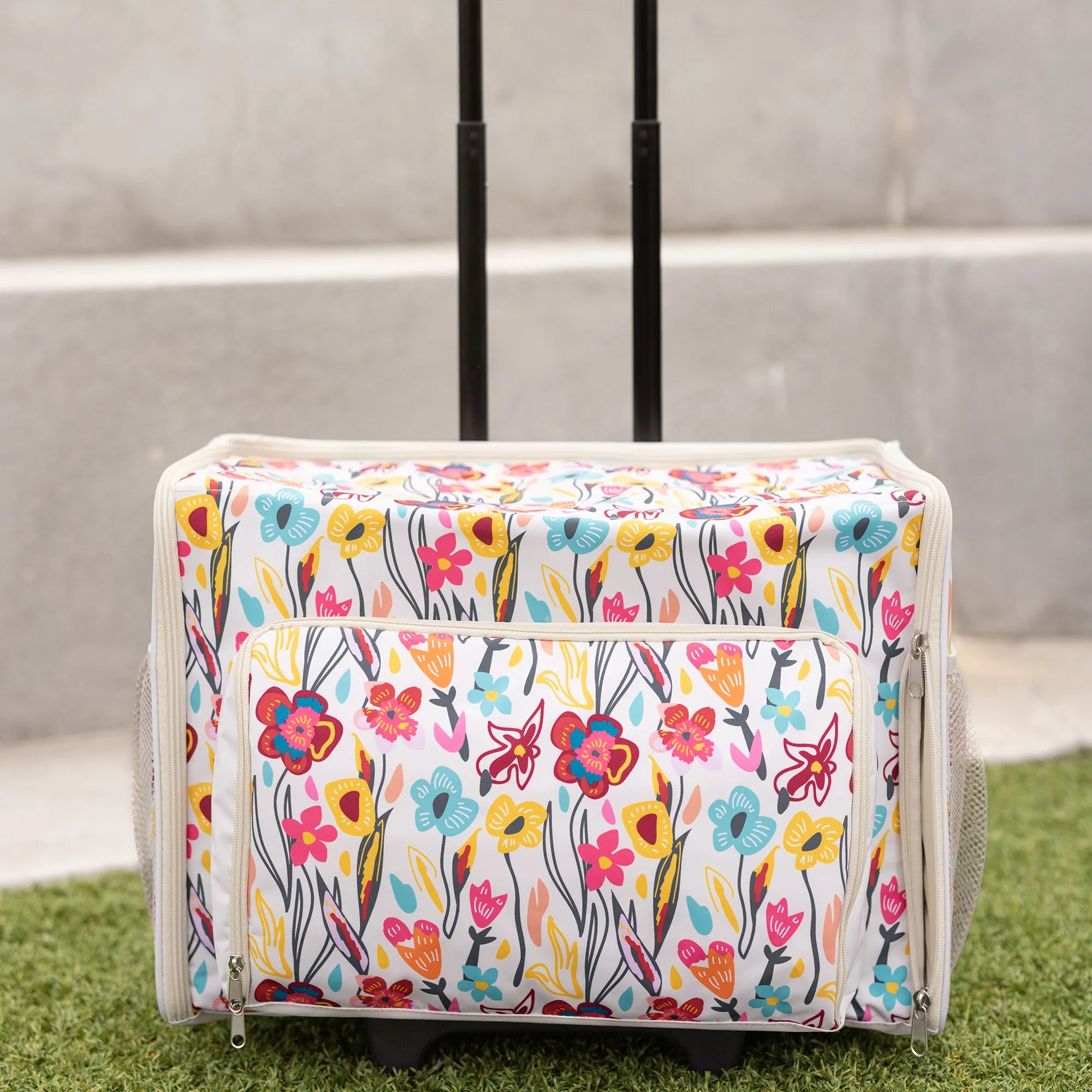 Deluxe Rolling Nurse Bag, Tan Floral