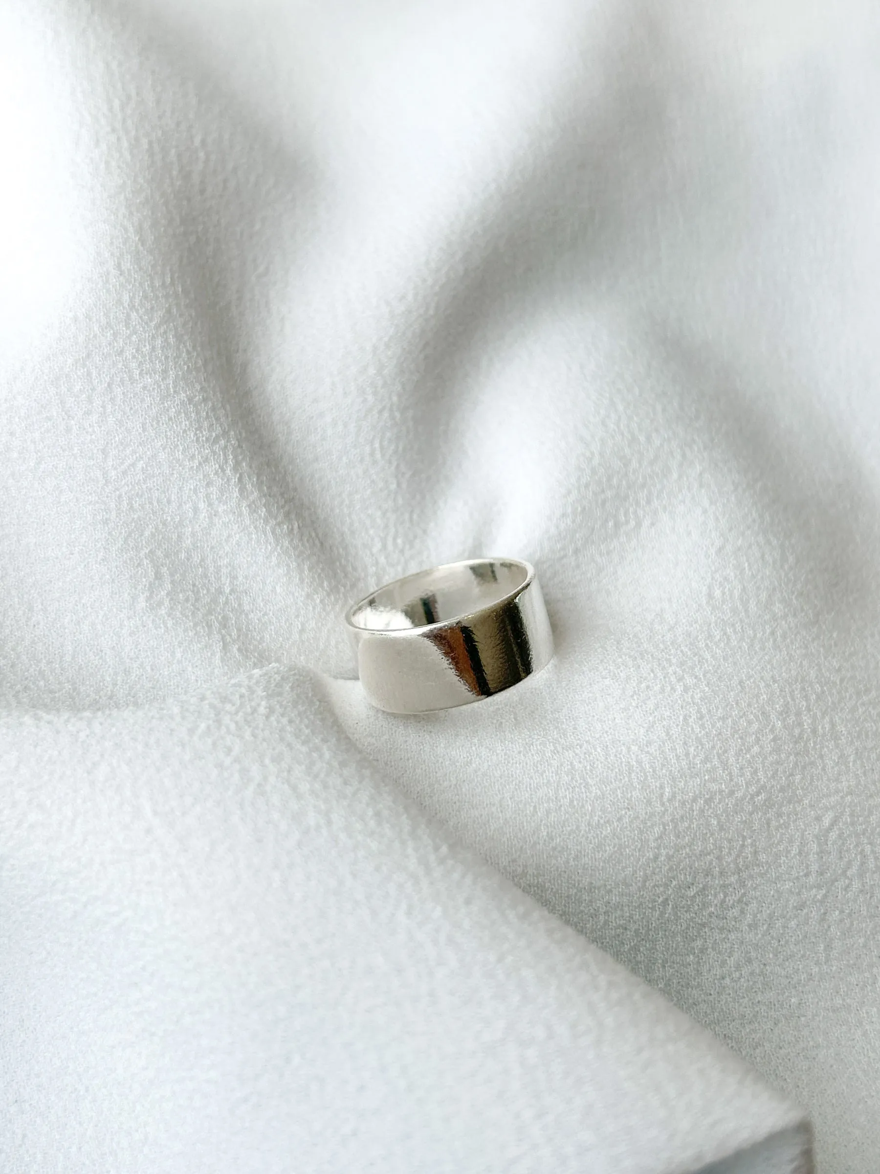 Flat 999 Plain Ring 8mm N