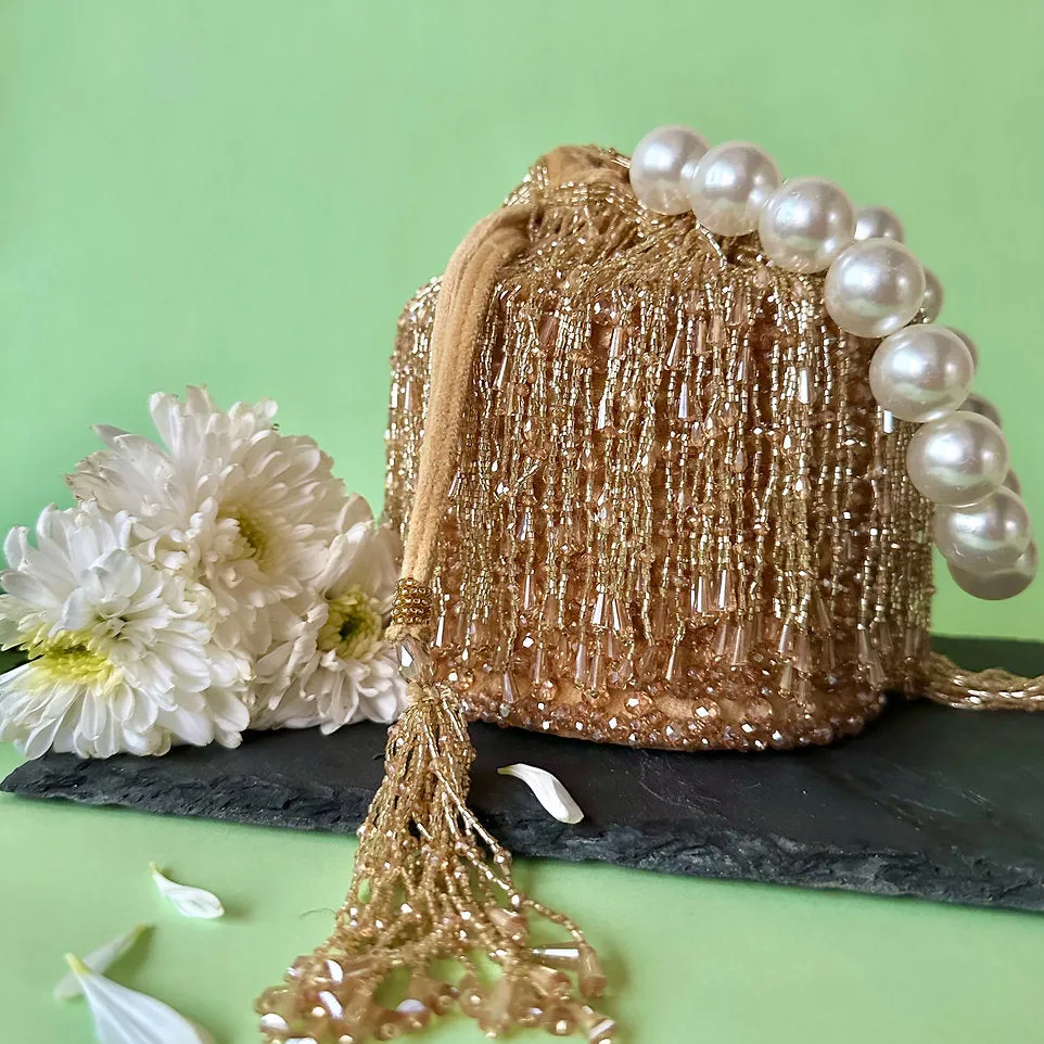 Frost Tassel Bucket