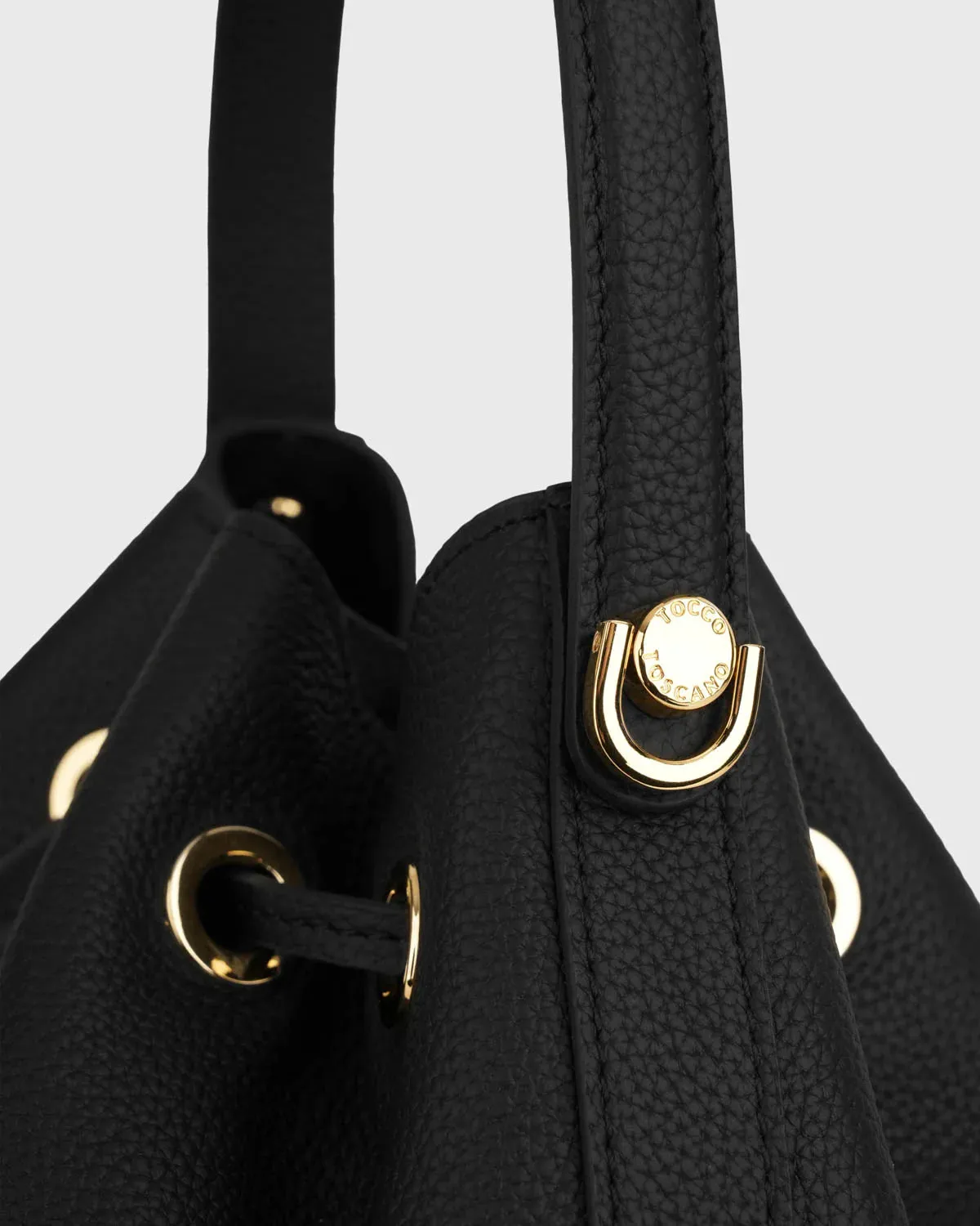 Gianna Bucket Bag - TLHB3811LN3NH4