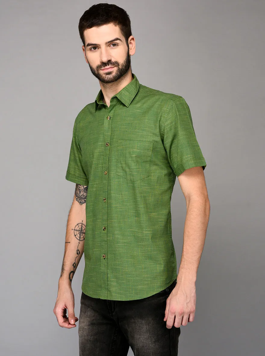 Green Self Textured Slim Fit Casual Shirt | JadeBlue