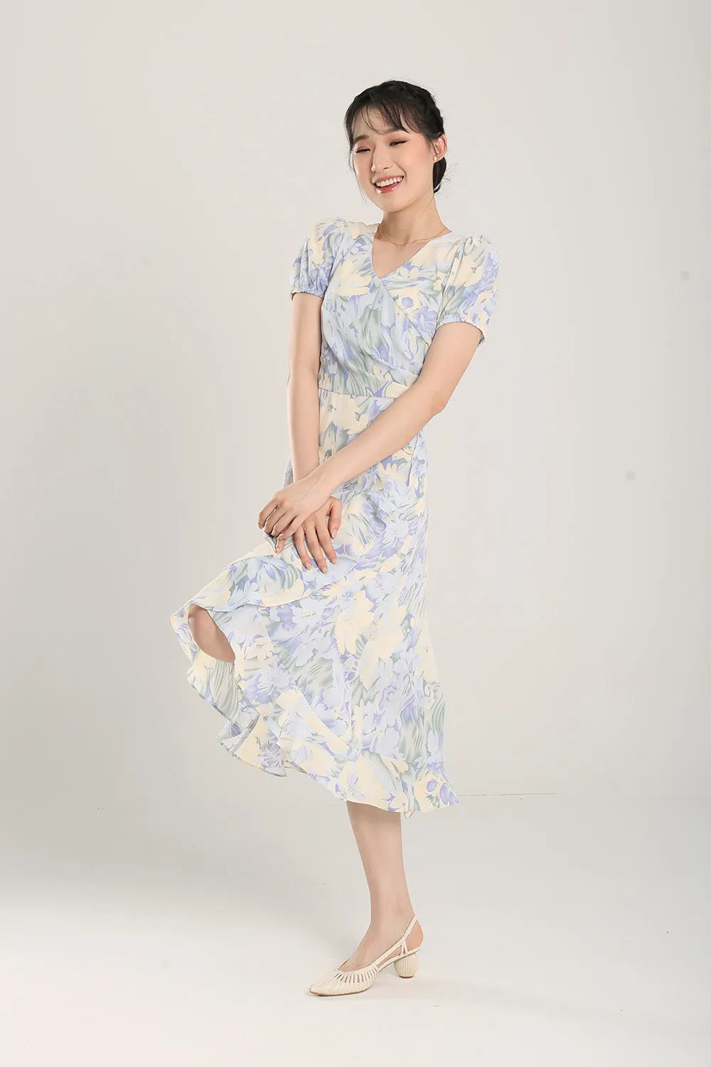 Jica Floral Print Midi Dress in Lavender