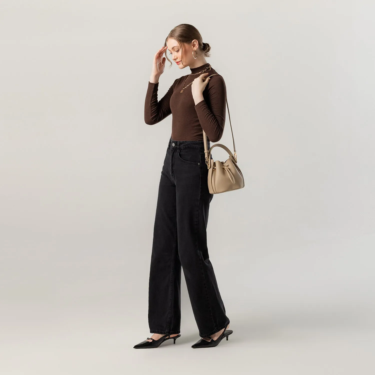 Knoty Bucket Bag