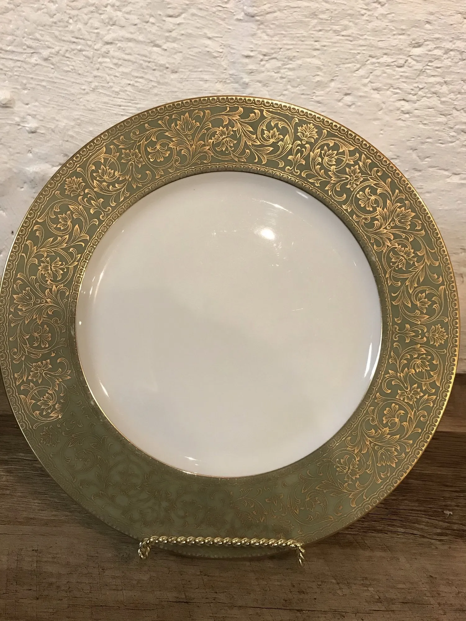 <€€ Vintage China Sango VERSAILLES 3632 Green and Gold Set Retired