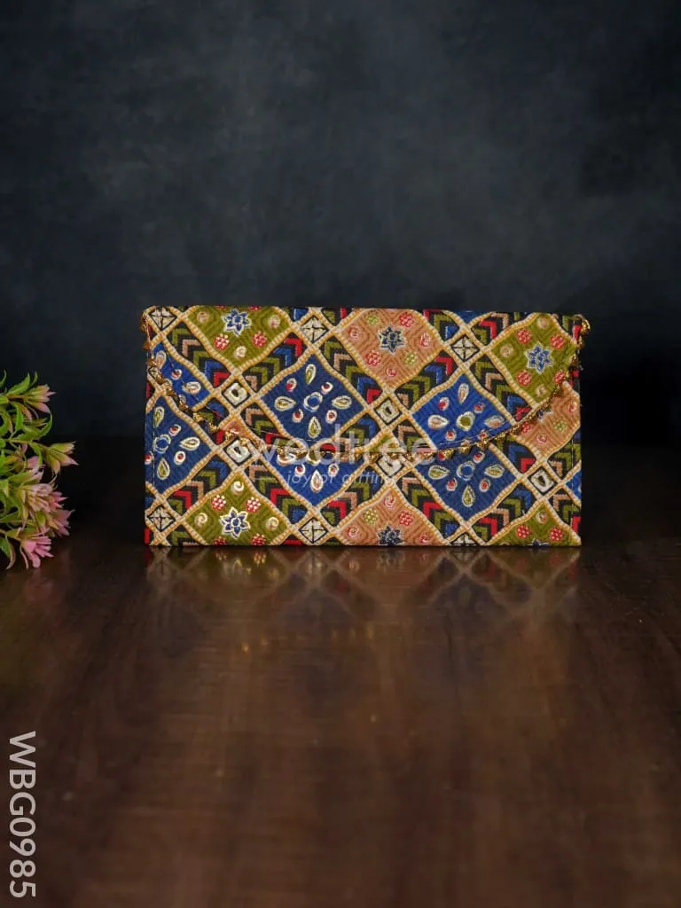 Patola Printed Purse - WBG0985