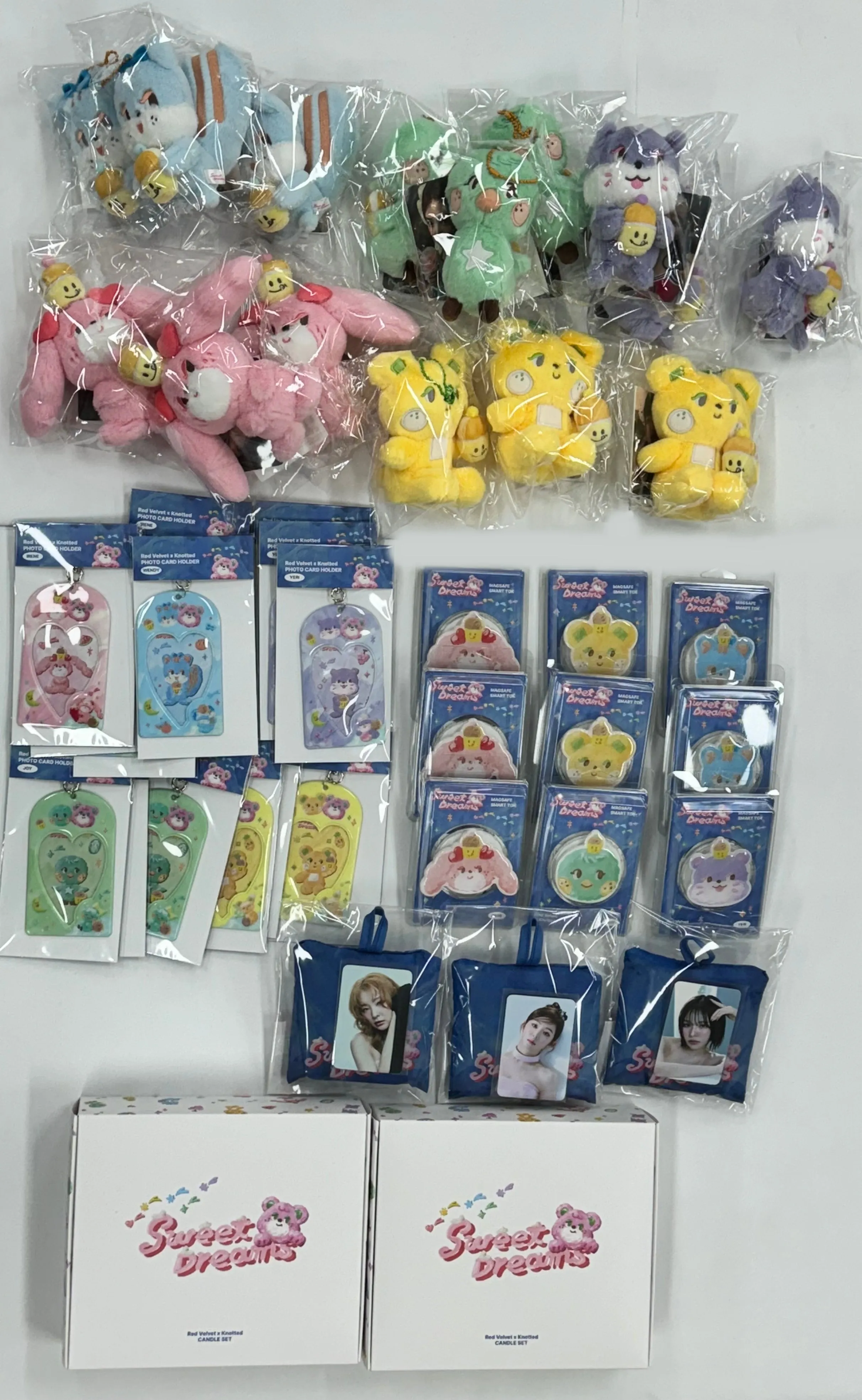 Red Velvet x Knotted "Sweet Dreams" - Official MD [Plush Keyring, Candle Set, Reusable Bag, Smart Tok, Photocard Holder] [24.11.15]