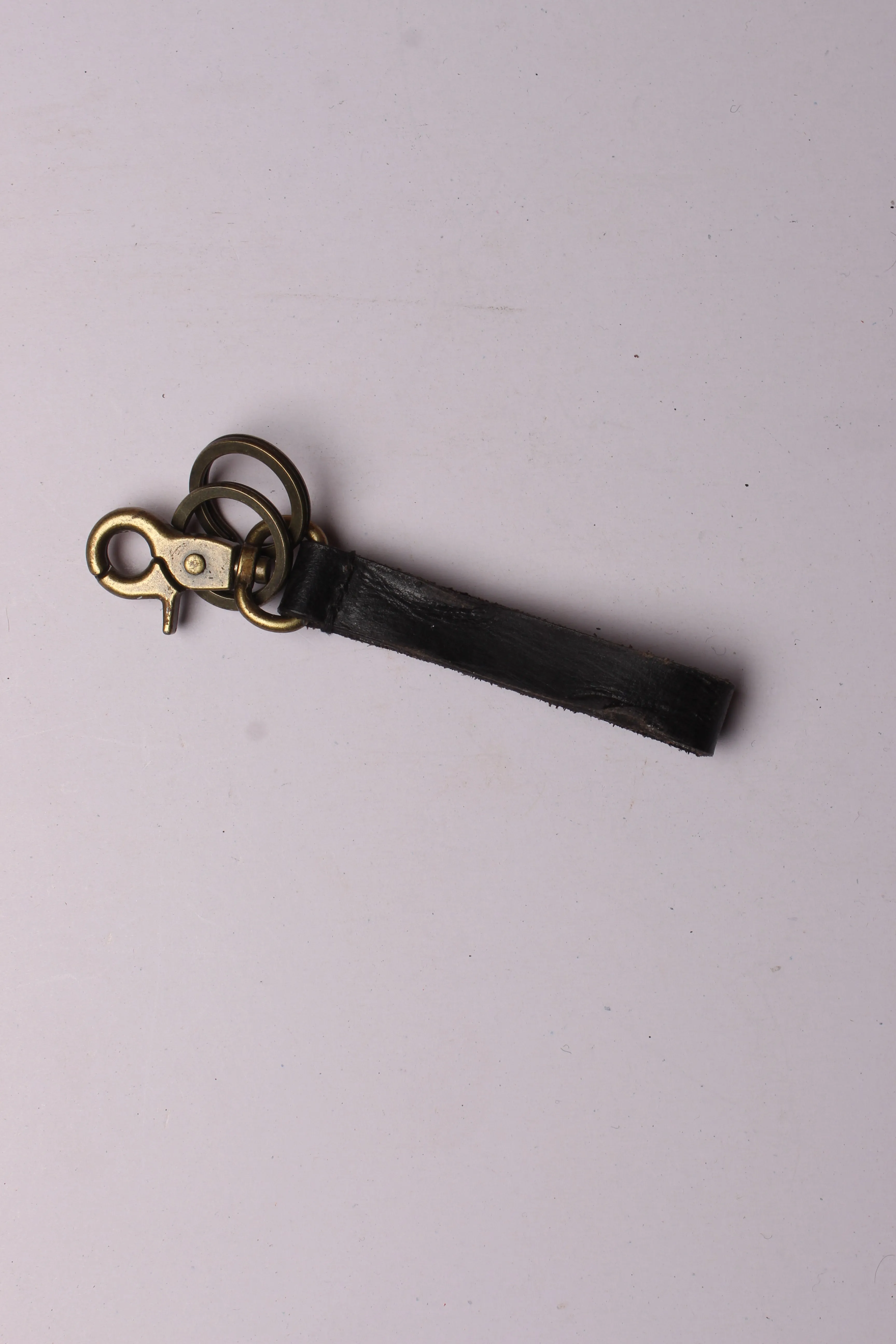 Sleek Elegance: Genuine Leather Keyring