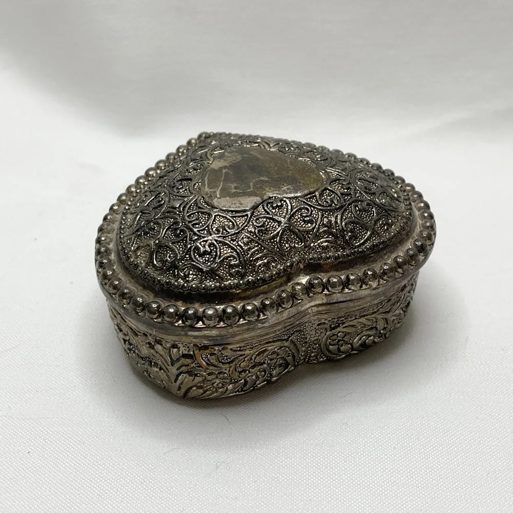 Sliverplate Heart Trinket Box- Vintage