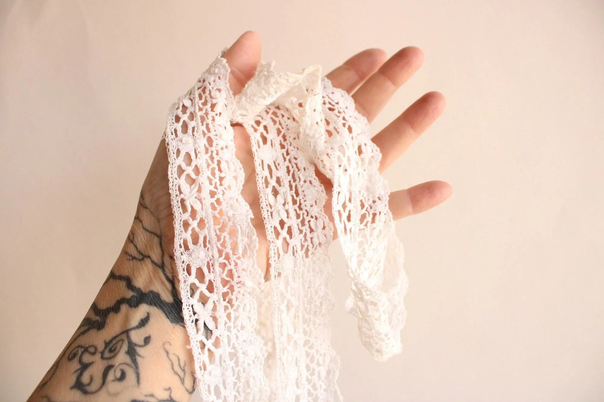 Vintage 1910s 1920s White Crochet Lace Trim, 65" Long, 1.5" Wide