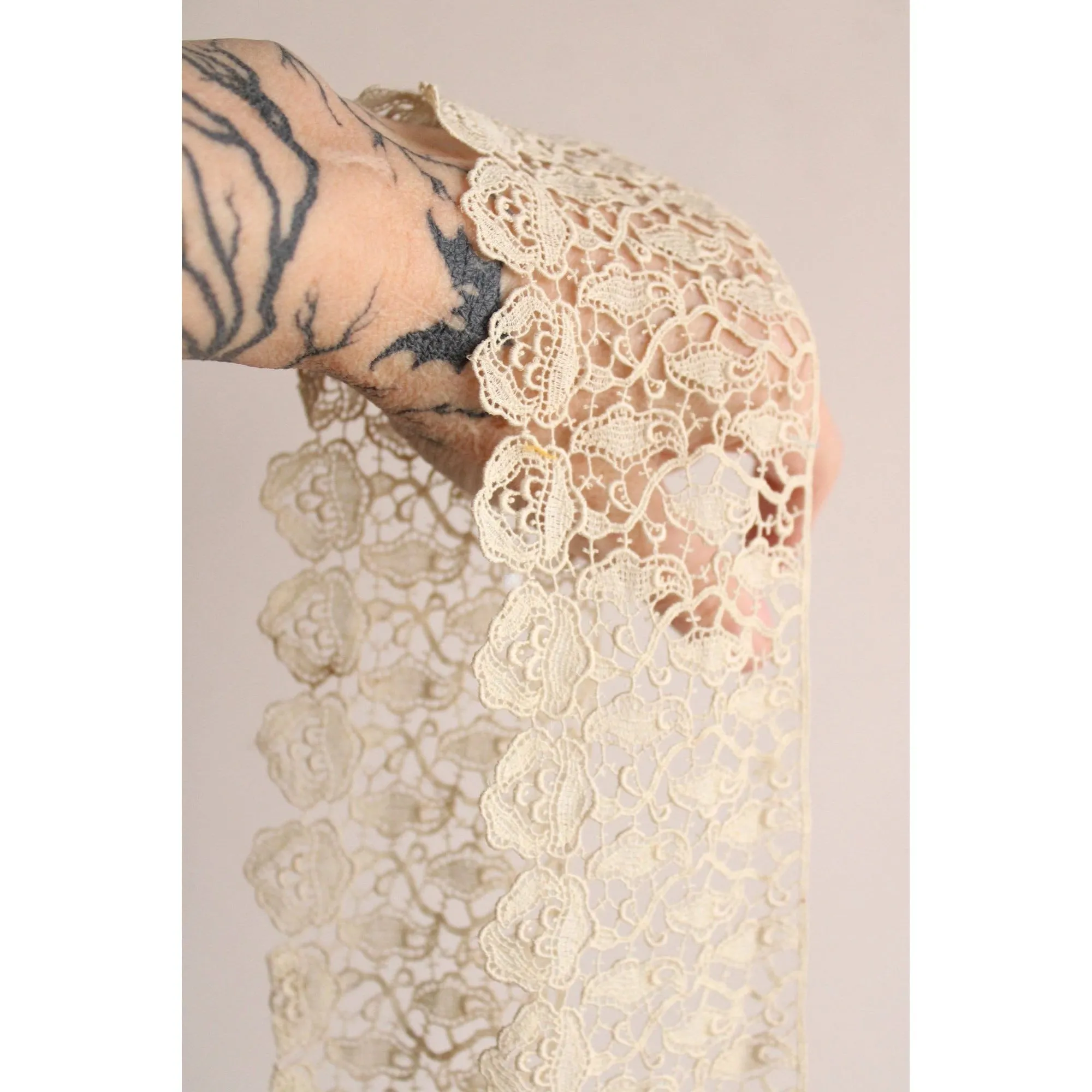 Vintage 1930s 1940s Lace / Ivory Wide Lace Trim 3" / 1 Yard
