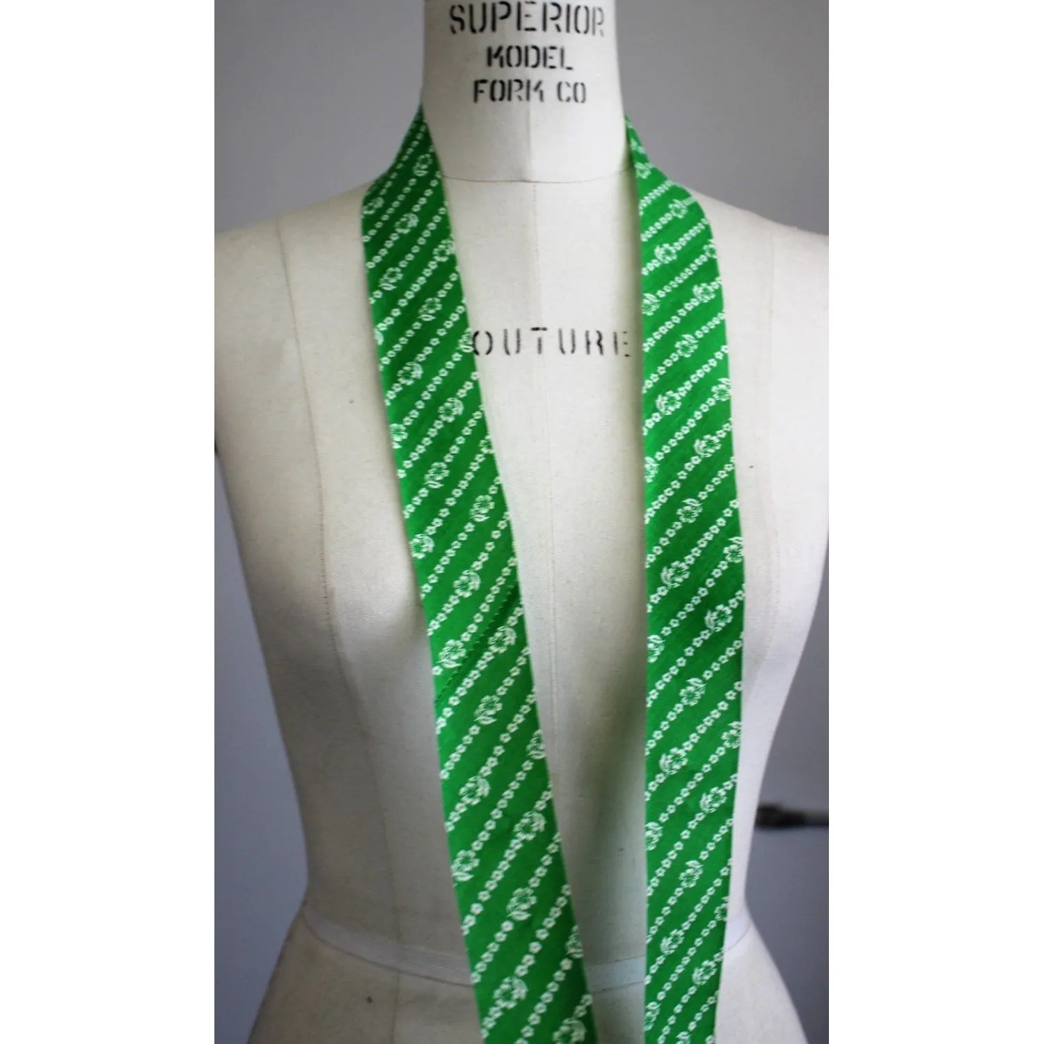 Vintage 1950s 1960s Hawaiian Floral Ribbon Trim 1.5"