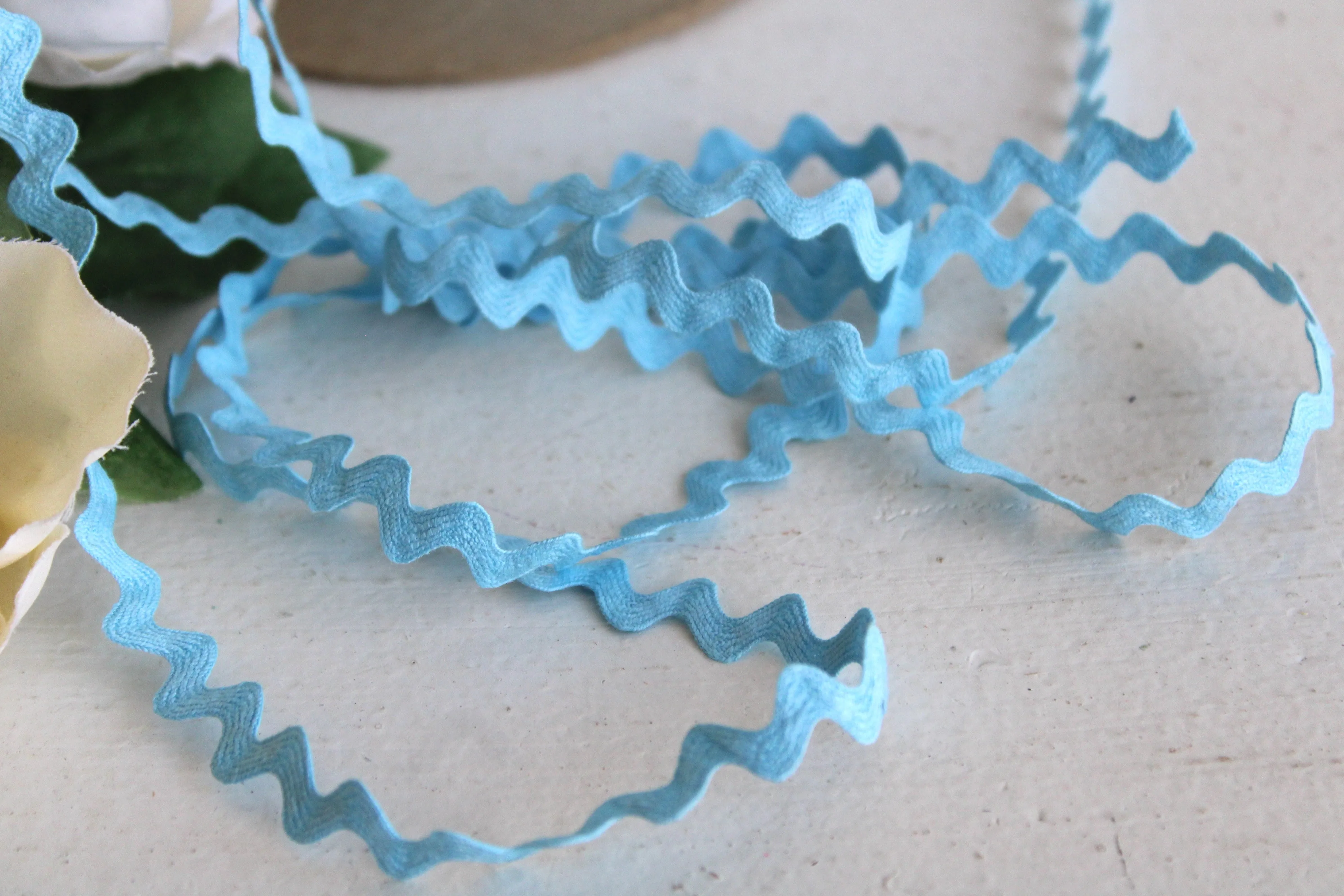 Vintage 1960s Blue Ric Rac Trim