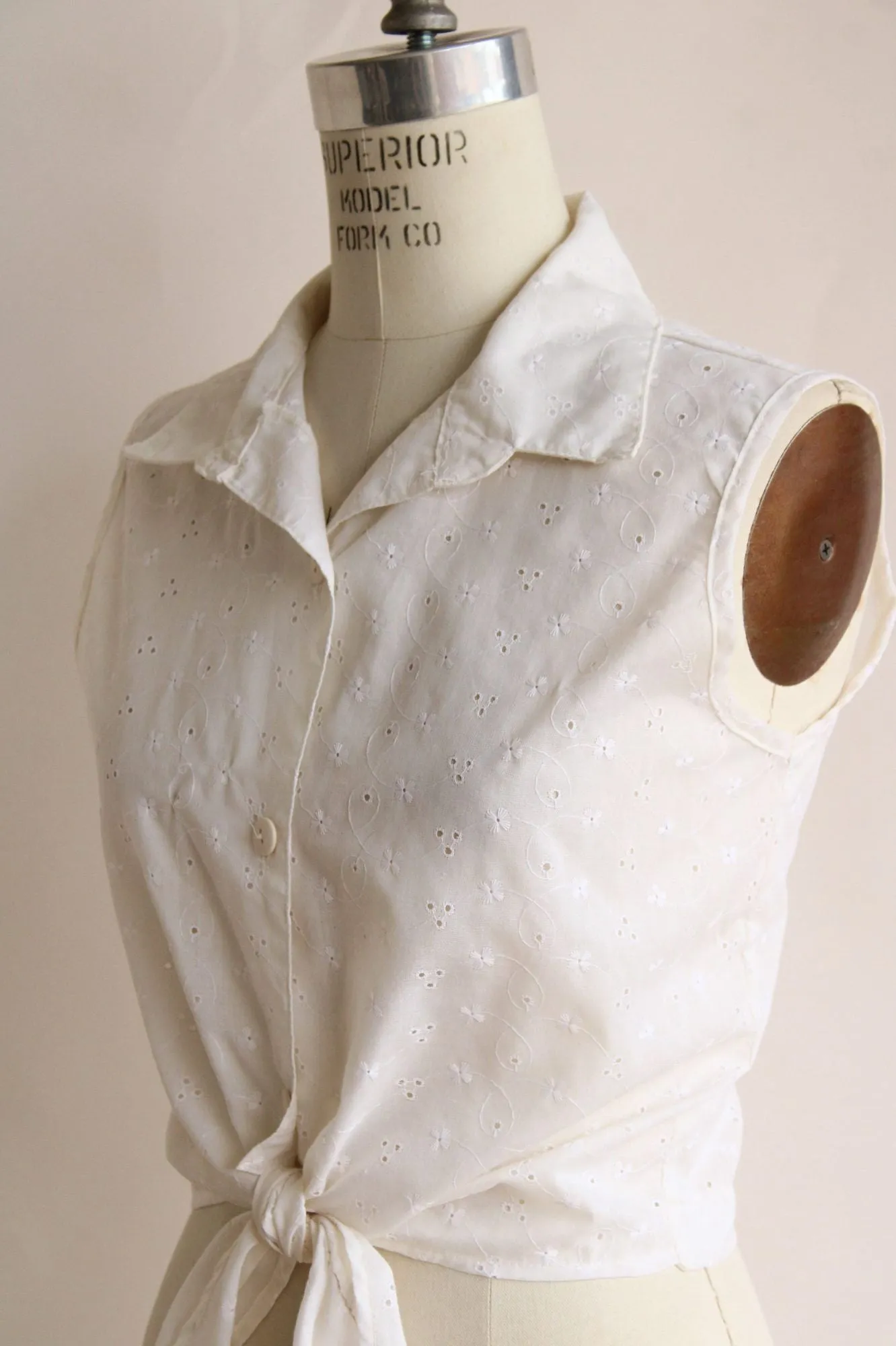 Vintage 1980s Niki-Lee White Eyelet Blouse