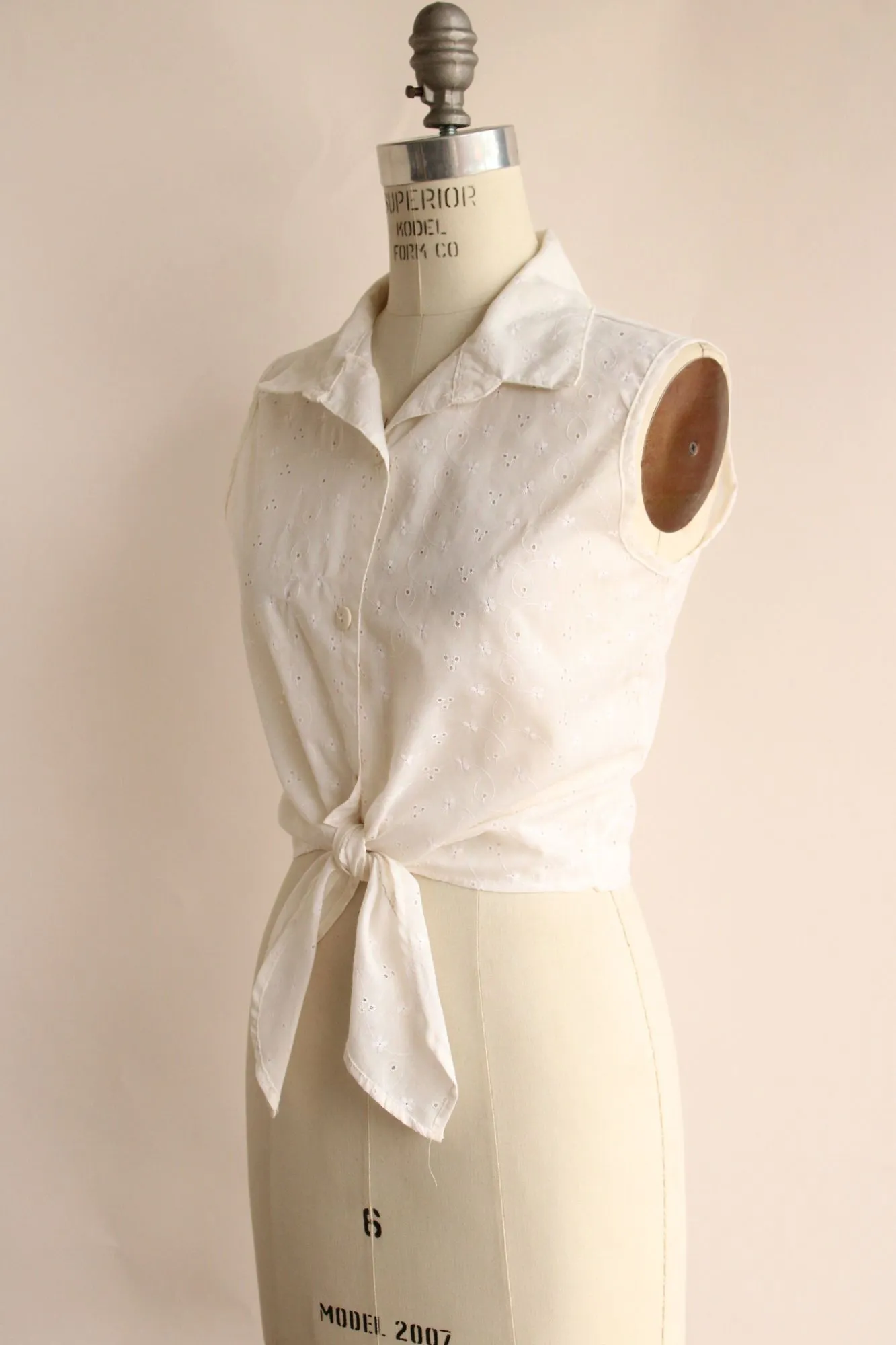 Vintage 1980s Niki-Lee White Eyelet Blouse
