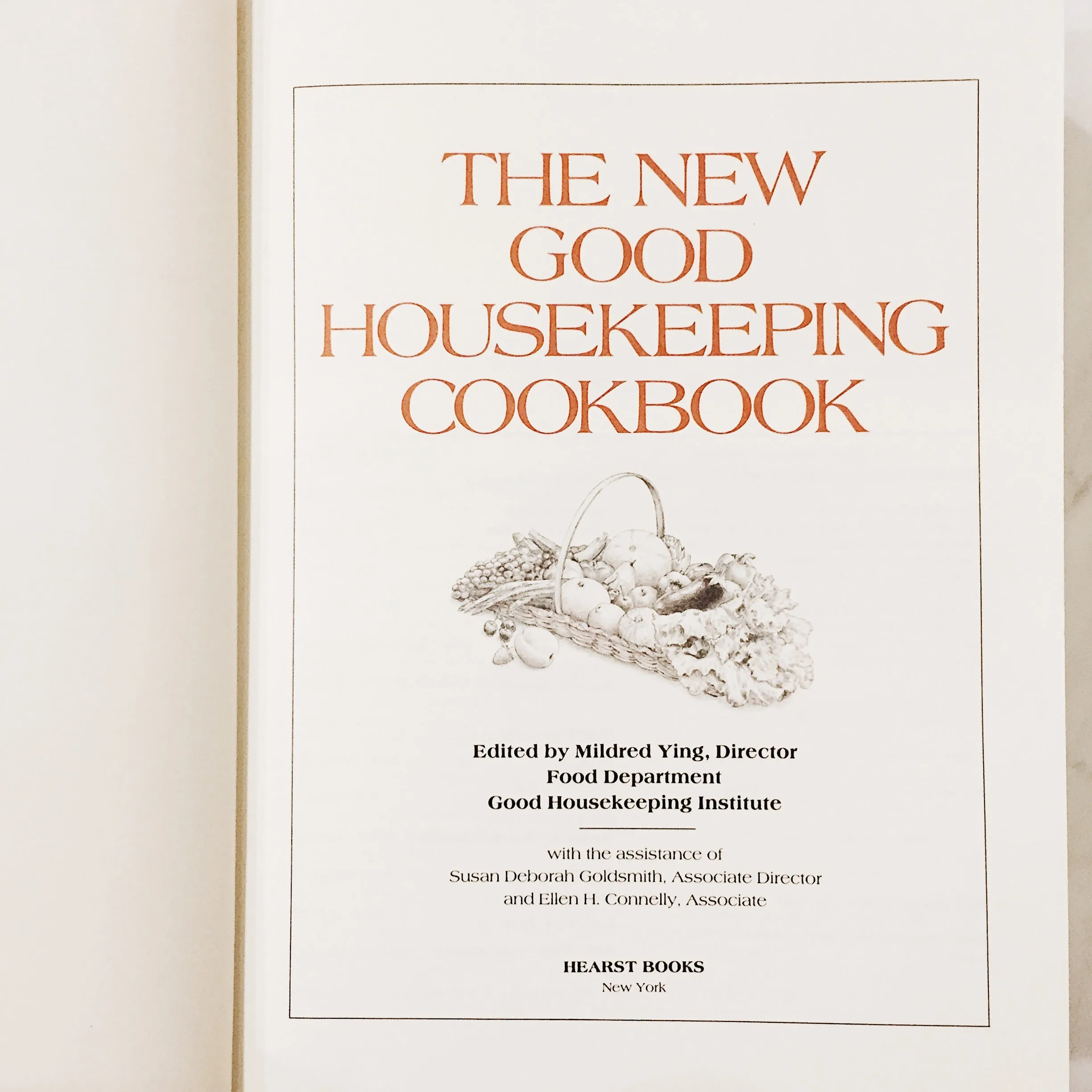 Vintage Cookbook: The New Good Housekeeping Cookbook