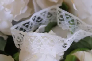 Vintage Ivory Lace Trim, 5 yards, One Inch Wide