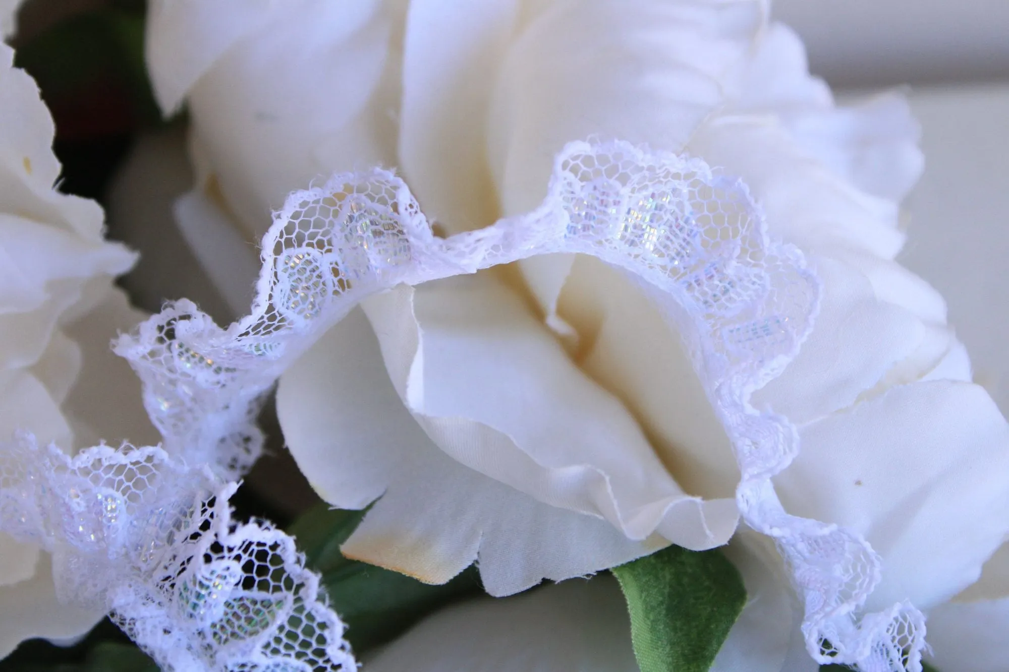 Vintage Ruffled Lace Trim, White with Glittery Hearts,  .75" Wide, 4 yards