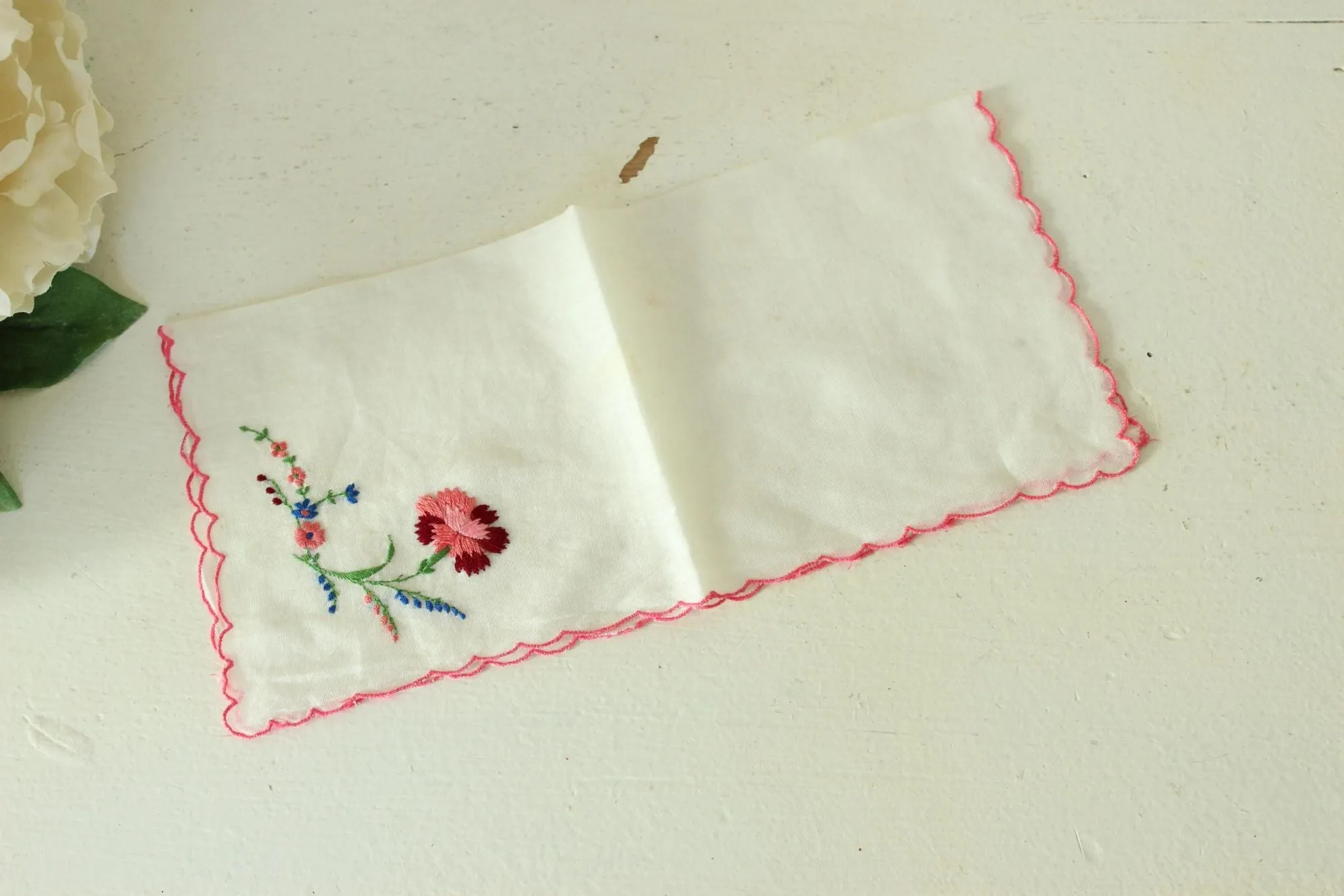 Vintage White Embroidered Flower Cotton Handkerchief